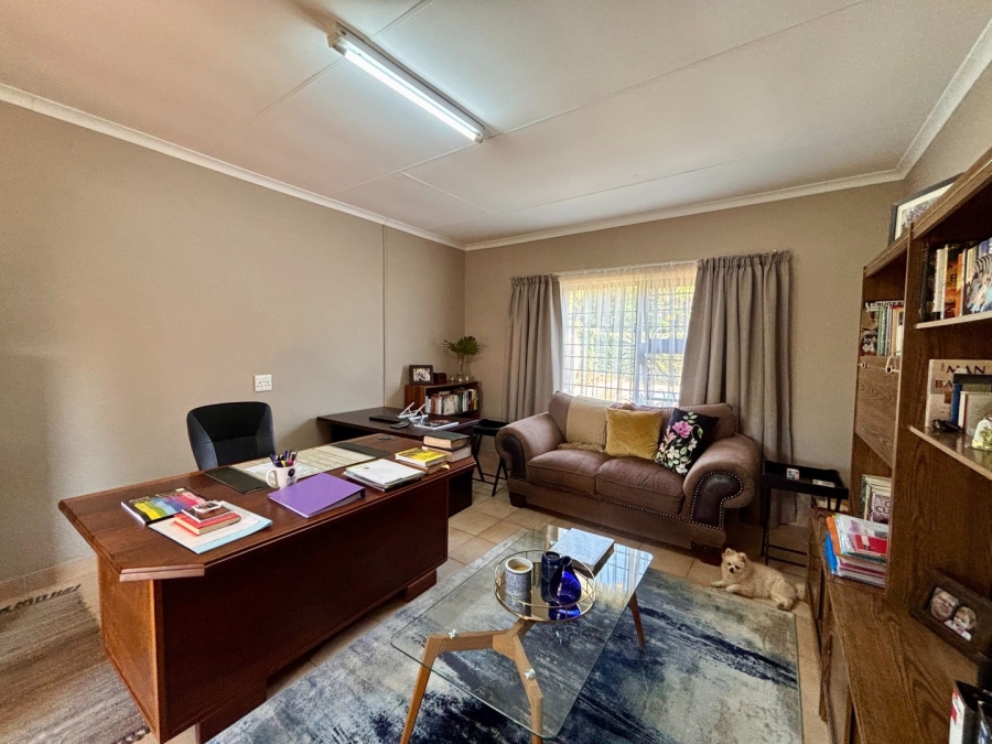 3 Bedroom Property for Sale in Flamwood North West